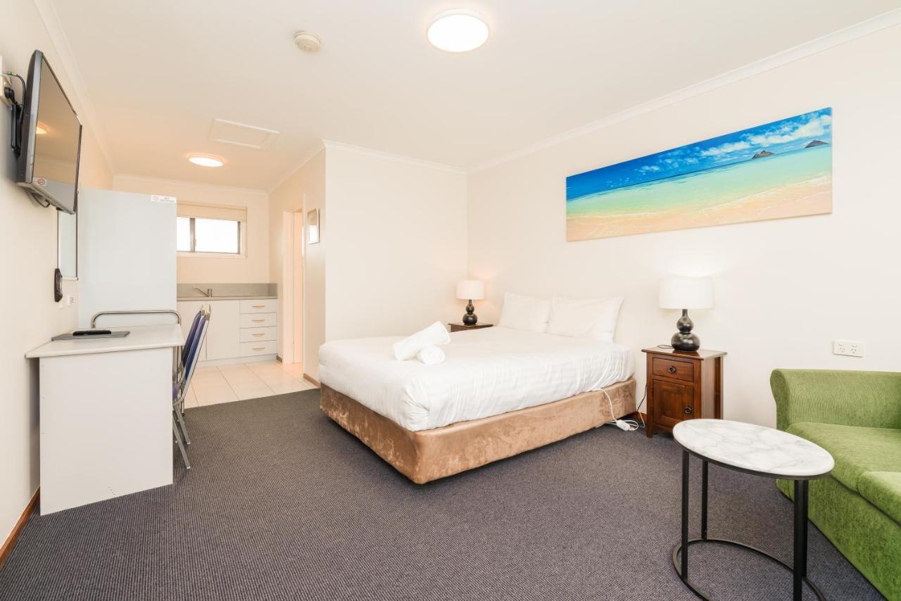 Seasonal South Motel & Function Centre 울버스톤 외부 사진