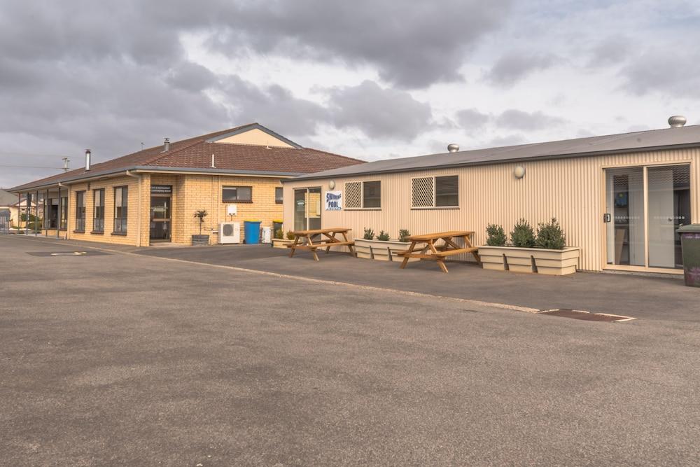 Seasonal South Motel & Function Centre 울버스톤 외부 사진