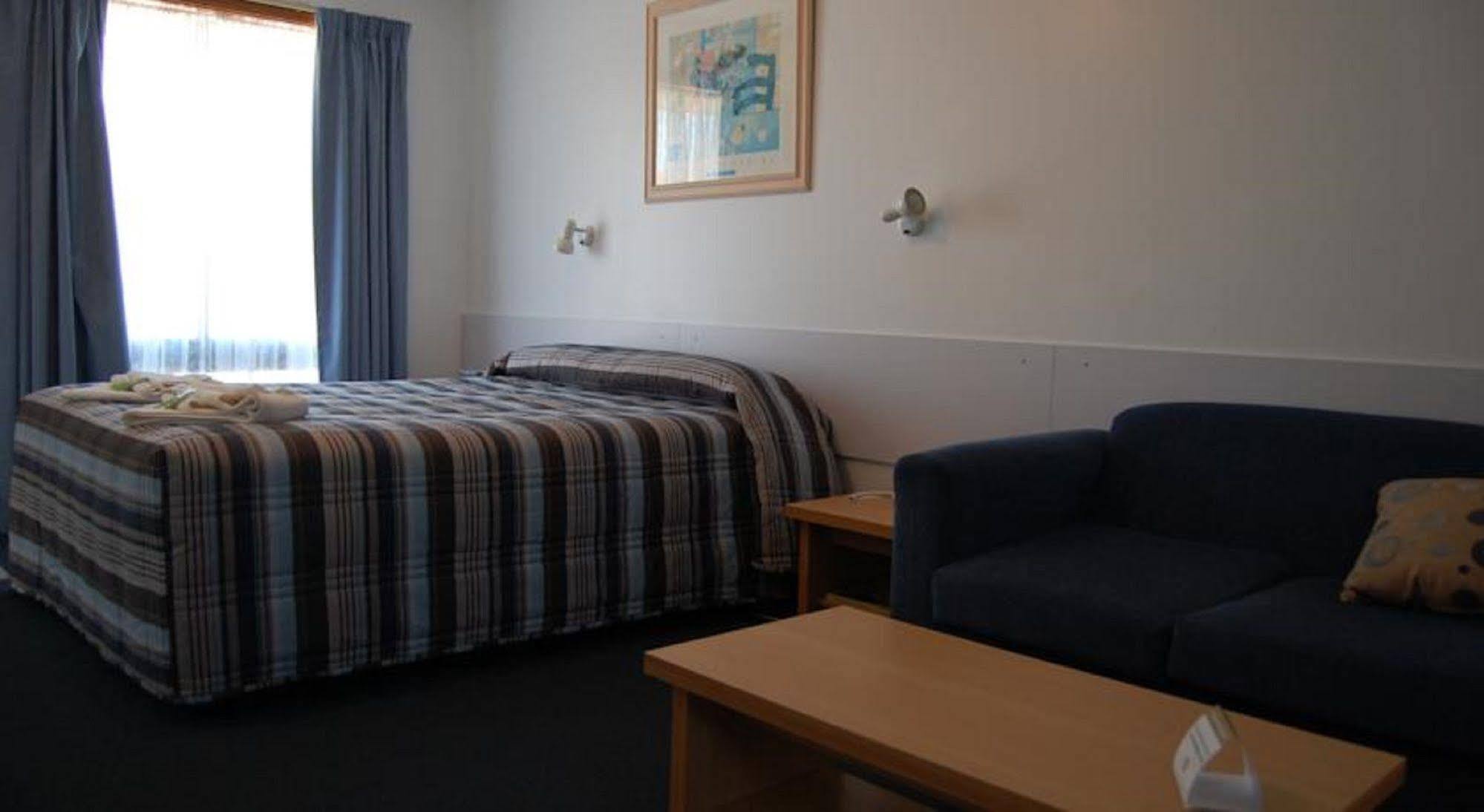 Seasonal South Motel & Function Centre 울버스톤 외부 사진