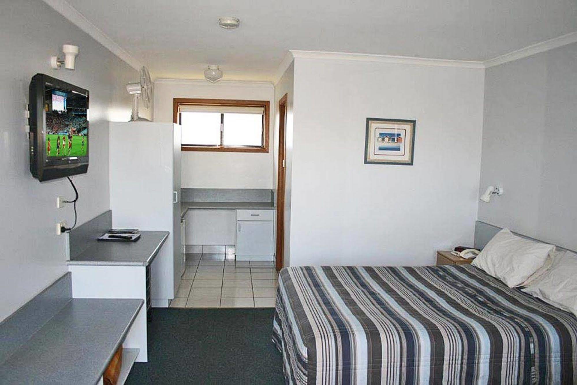 Seasonal South Motel & Function Centre 울버스톤 외부 사진