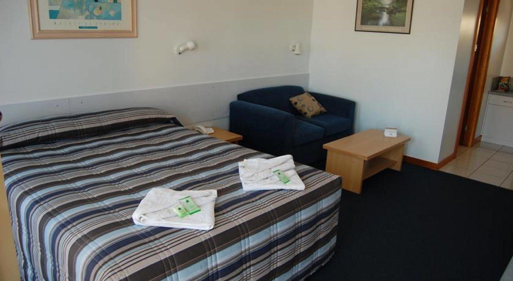 Seasonal South Motel & Function Centre 울버스톤 외부 사진